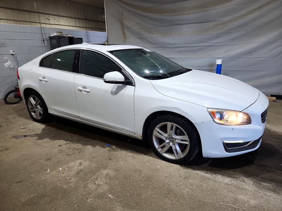 Photo 4 from auction – 2014 VOLVO S60 with VIN YV1612FH4E2276848