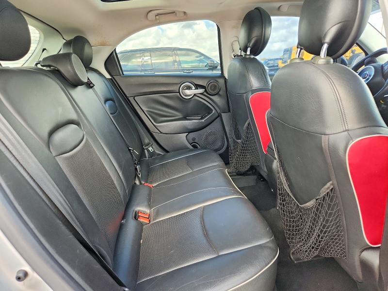 صورة رقم 10 من المزاد - 2016 FIAT 500X مع VIN ZFBCFXET0GP332949