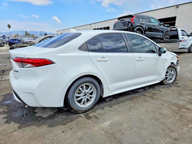 Photo 3 from auction – 2022 TOYOTA COROLLA with VIN JTDEAMDE5NJ053603