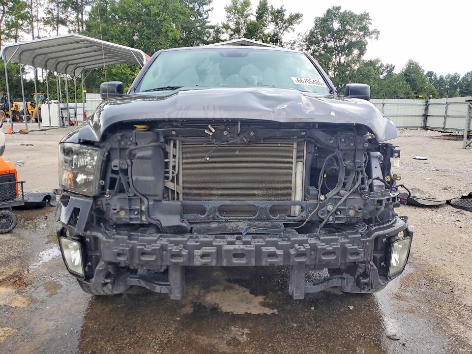 Photo 5 from auction – 2018 RAM 1500 with VIN 1C6RR6KT5JS350633