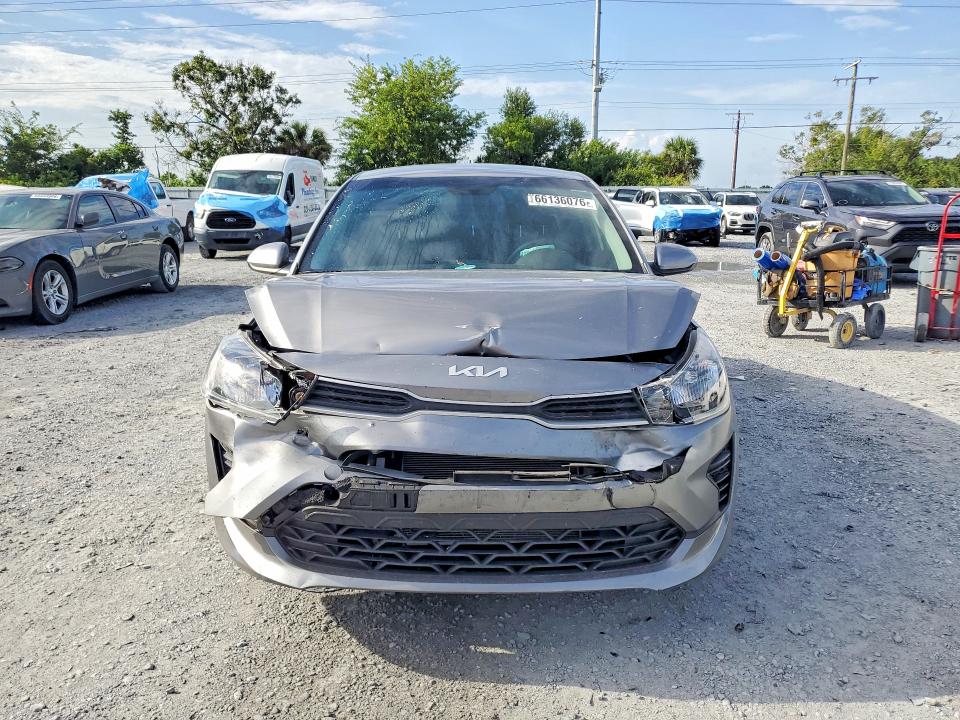 Снимка 5 от търг – 2022 KIA RIO с VIN 3KPA24AD6NE454792