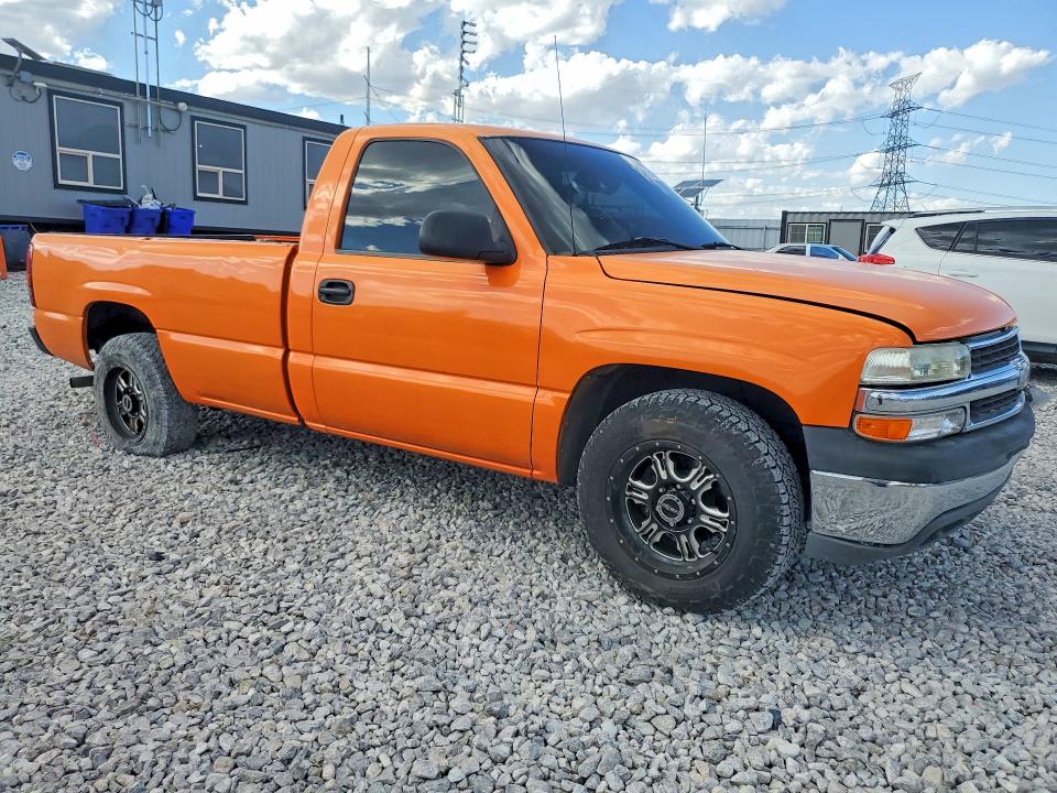 Photo 4 from auction – 2002 CHEVROLET SILVERADO with VIN 1GCEC14T02Z325270