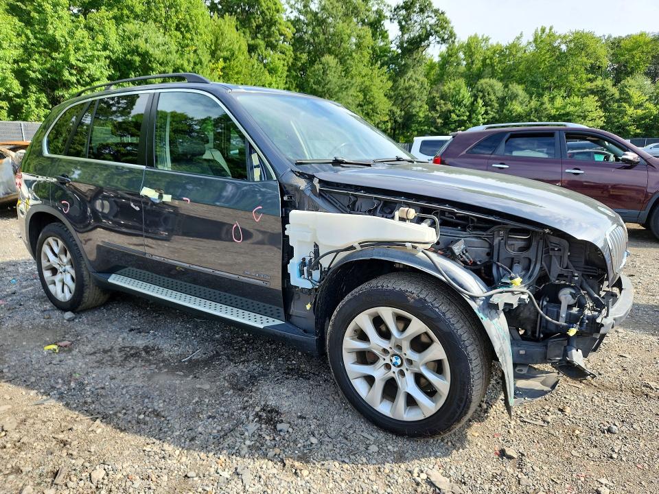 Photo 4 from auction – 2013 BMW X5 with VIN 5UXZV4C57D0E12978