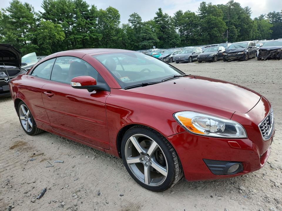 Photo 4 from auction – 2011 VOLVO C70 with VIN YV1672MC5BJ110006