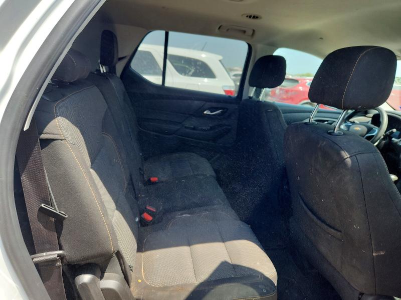 Photo 11 from auction – 2018 CHEVROLET TRAVERSE with VIN 1GNEVFKW8JJ128727