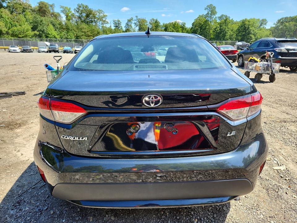 Photo 6 from auction – 2022 TOYOTA COROLLA with VIN 5YFEPMAEXNP293373