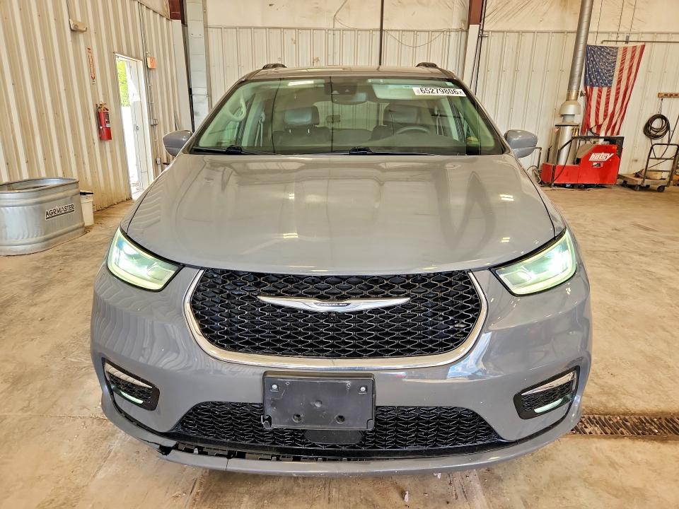 Photo 5 from auction – 2022 CHRYSLER PACIFICA with VIN 2C4RC1BG6NR168656