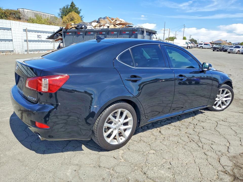 Photo 3 from auction – 2013 LEXUS IS with VIN JTHBF5C23D5191647