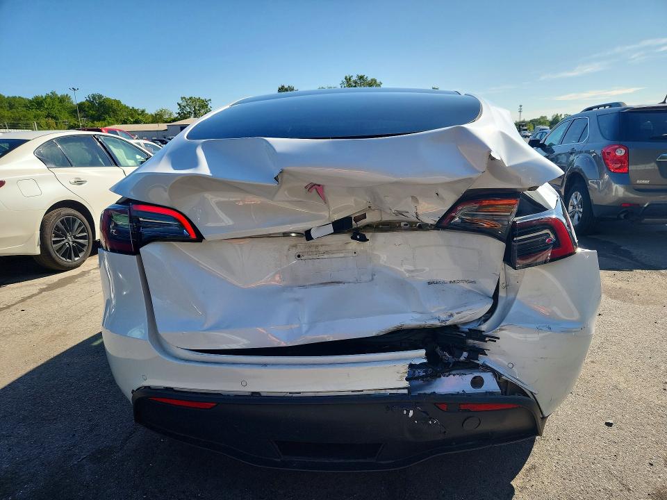 Photo 6 from auction – 2022 TESLA MODEL Y with VIN 7SAYGDEE9NF310945