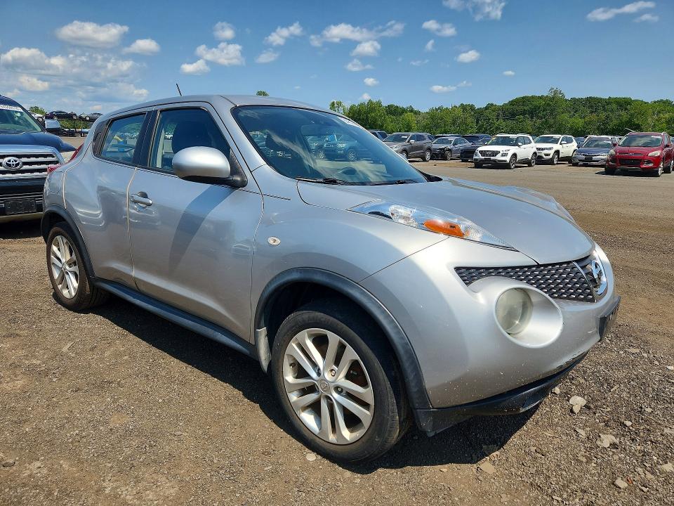 Photo 4 from auction – 2012 NISSAN JUKE with VIN JN8AF5MV2CT105412