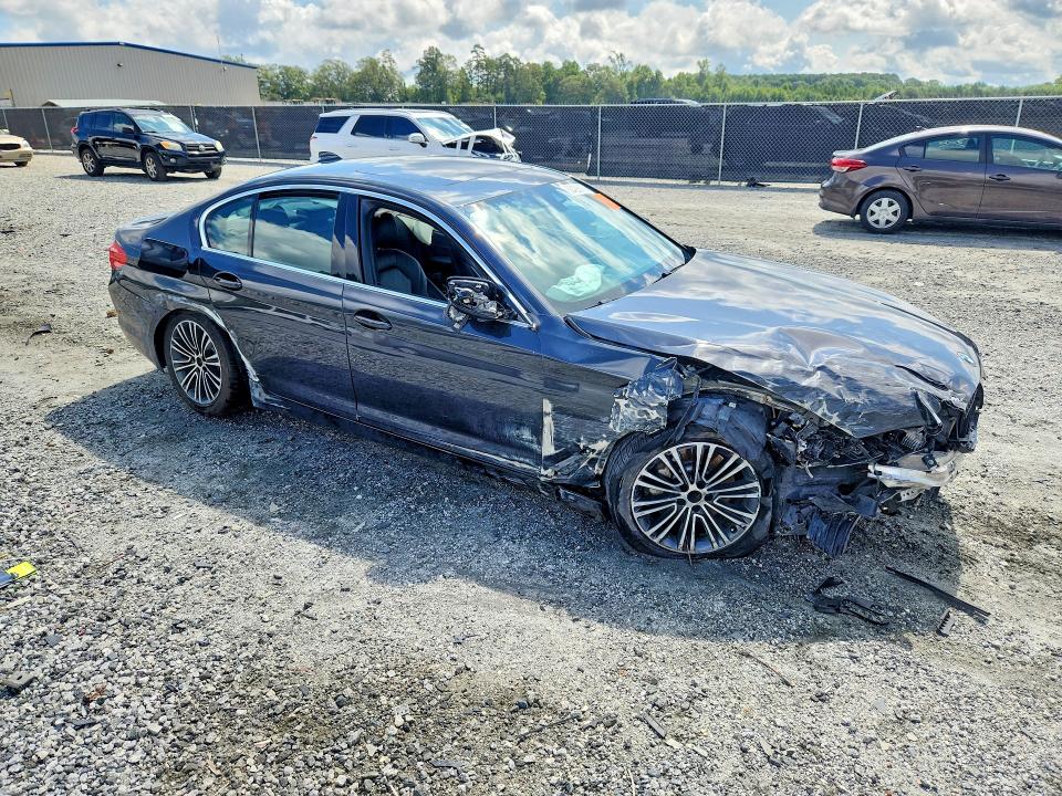 Photo 4 from auction – 2019 BMW 540 with VIN WBAJE5C52KWE66457