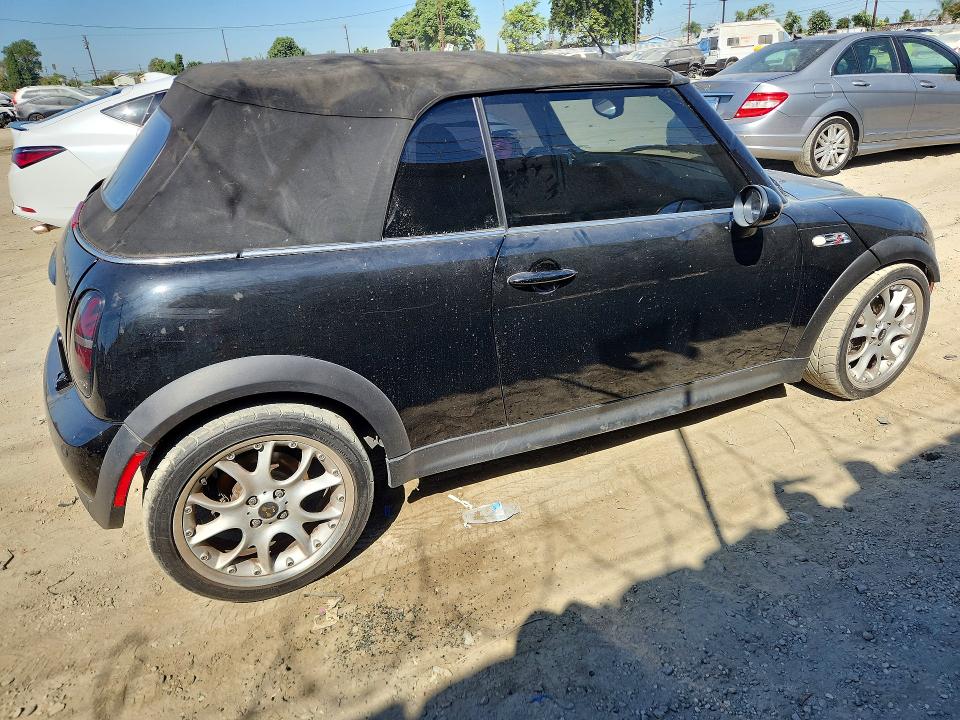 Photo 3 from auction – 2005 MINI COOPER with VIN WMWRH33485TF80815