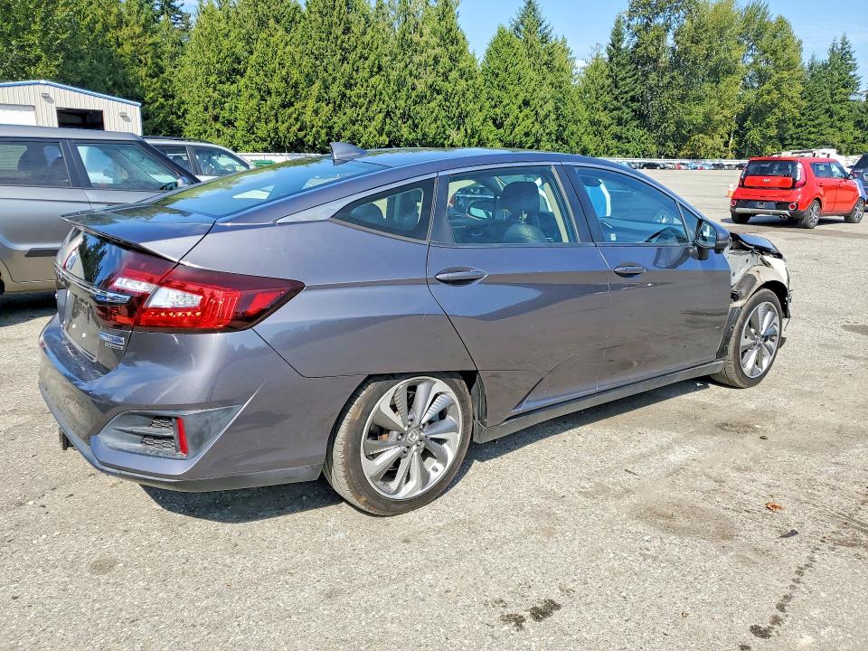 Photo 3 from auction – 2018 HONDA CLARITY with VIN JHMZC5F37JC004932