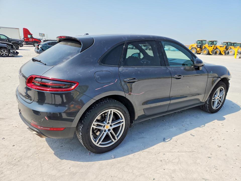 Photo 3 from auction – 2018 PORSCHE MACAN with VIN WP1AA2A55JLB07941