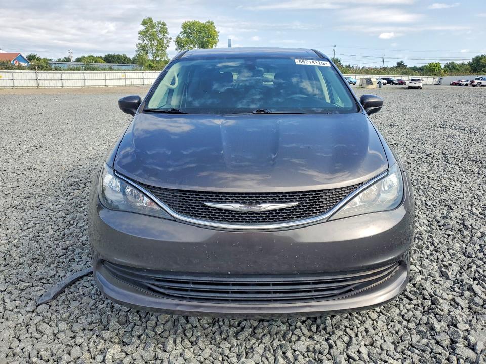 Photo 5 from auction – 2017 CHRYSLER PACIFICA with VIN 2C4RC1DG1HR723174