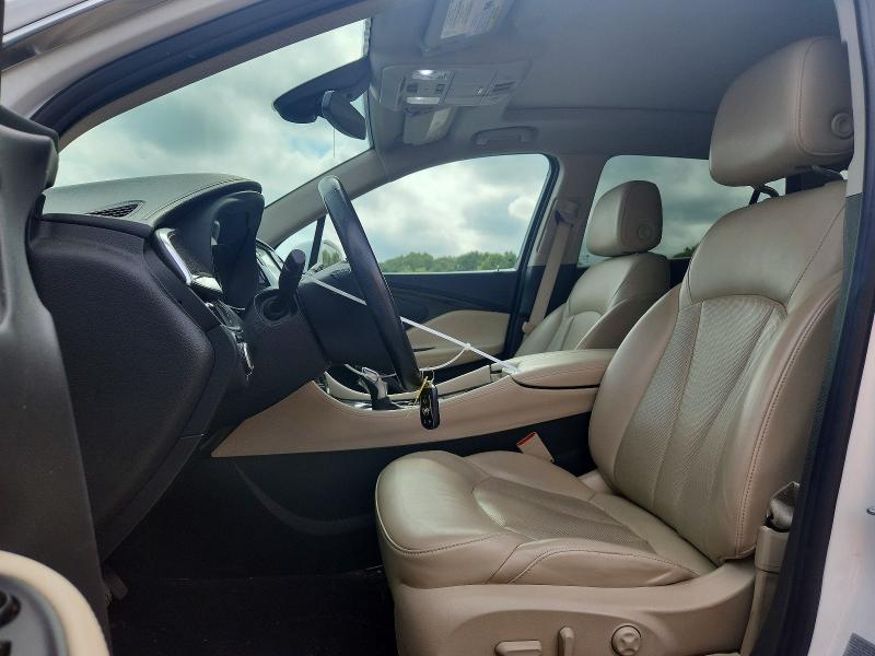 Photo 7 from auction – 2020 BUICK ENVISION with VIN LRBFX3SX2LD047995