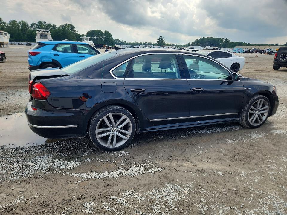 Photo 3 from auction – 2017 VOLKSWAGEN PASSAT with VIN 1VWDT7A38HC031725