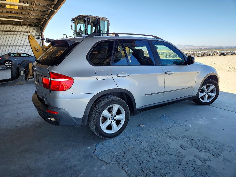 Photo 3 from auction – 2007 BMW X5 with VIN 4USFE43577LY79946
