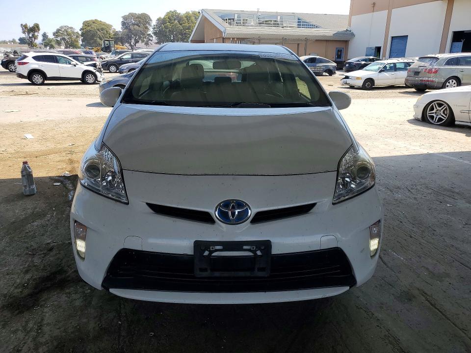 Photo 5 from auction – 2015 TOYOTA PRIUS with VIN JTDKN3DU6F0482393