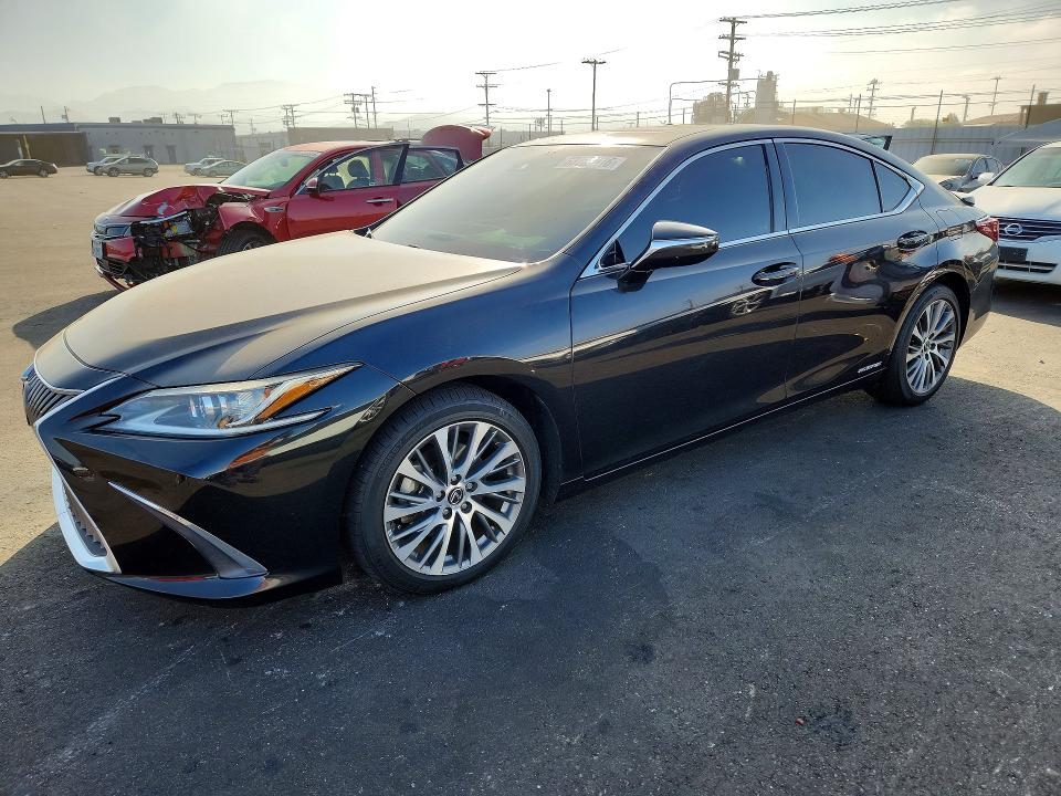 2020 LEXUS ES - Търг №63708416
