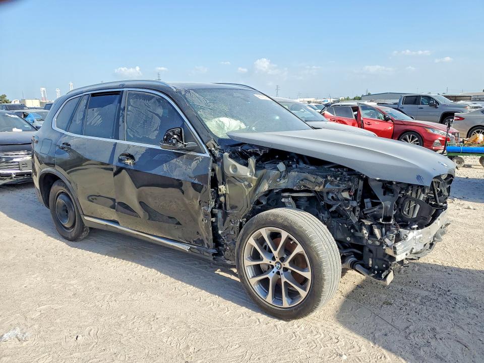 Photo 4 from auction – 2025 BMW X5 with VIN 5UX13EU02S9W72707