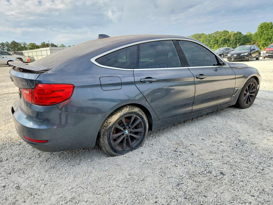 Photo 3 from auction – 2015 BMW 328 with VIN WBA8Z5C51FD671544