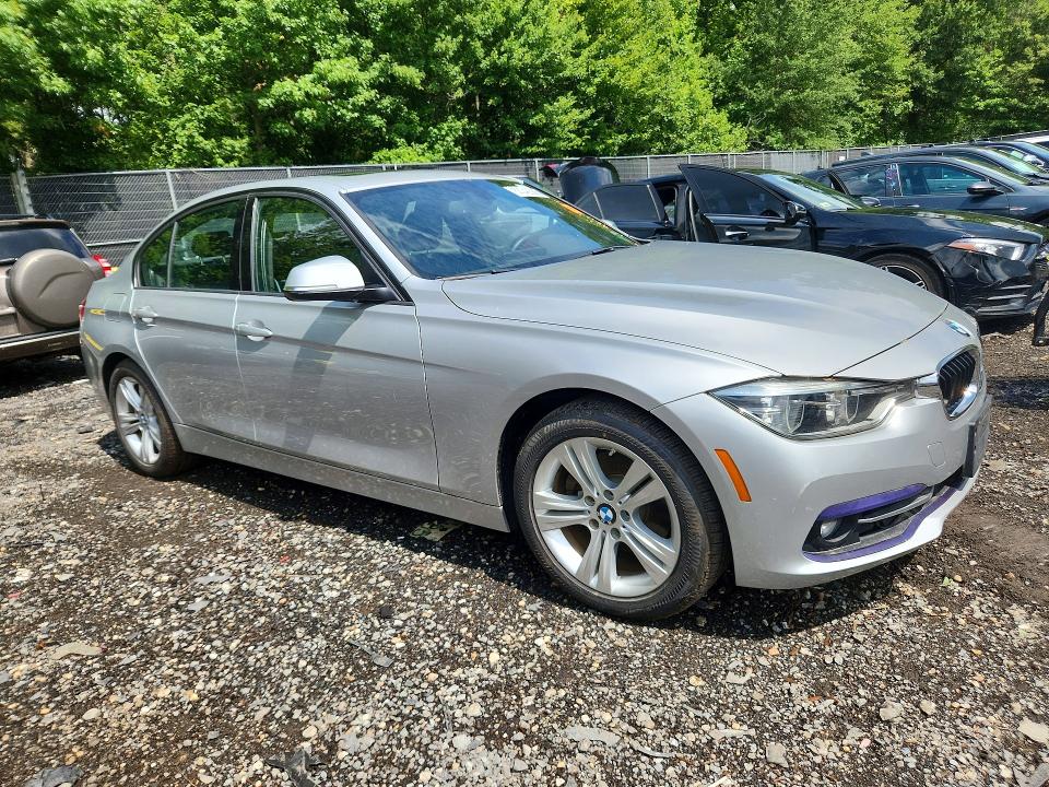 Photo 4 from auction – 2016 BMW 328 with VIN WBA8E3G55GNT77599