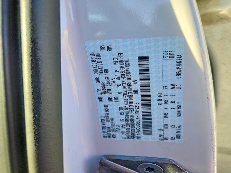 Photo 14 from auction – 2017 FORD ESCAPE with VIN 1FMCU0GDXHUB19216