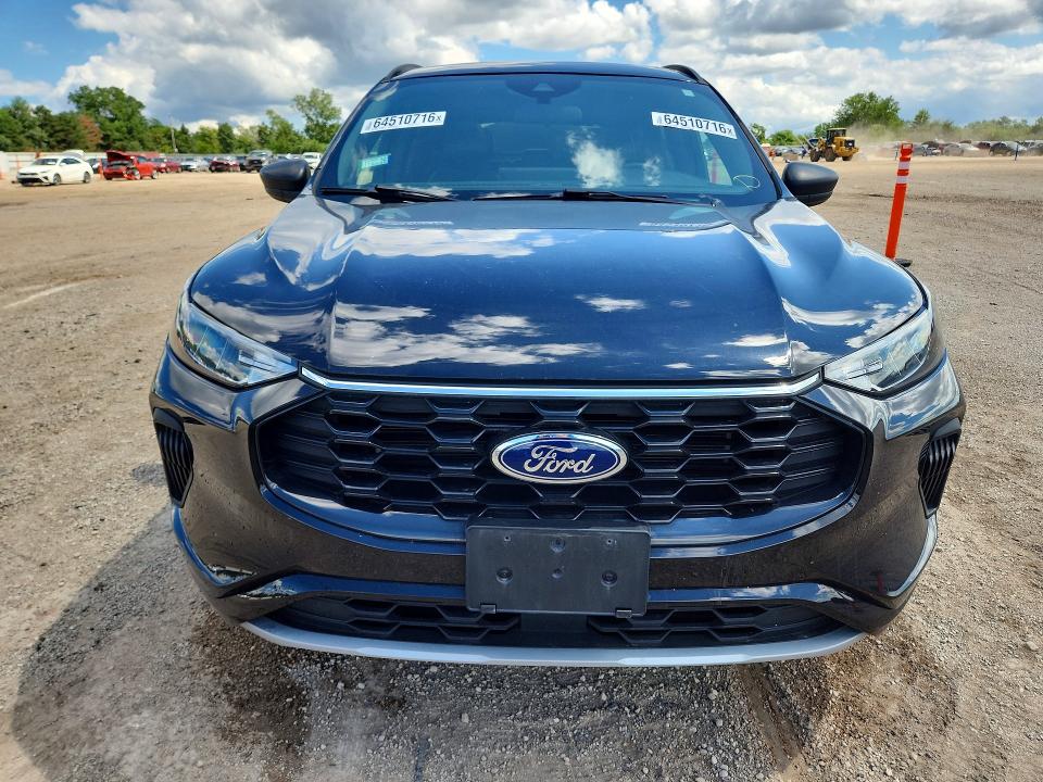 Photo 5 from auction – 2023 FORD ESCAPE with VIN 1FMCU9MN0PUA23742