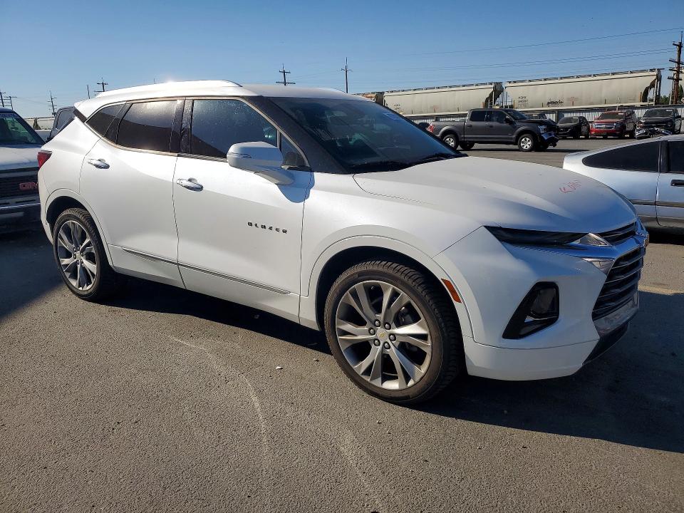 Photo 4 from auction – 2020 CHEVROLET BLAZER with VIN 3GNKBLRS8LS568350