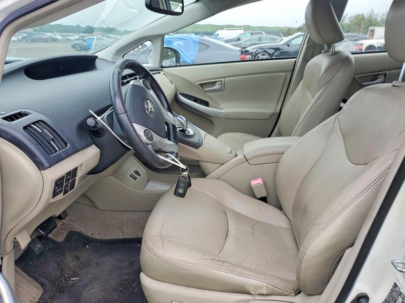 Photo 7 from auction – 2010 TOYOTA PRIUS with VIN JTDKN3DU3A0192881