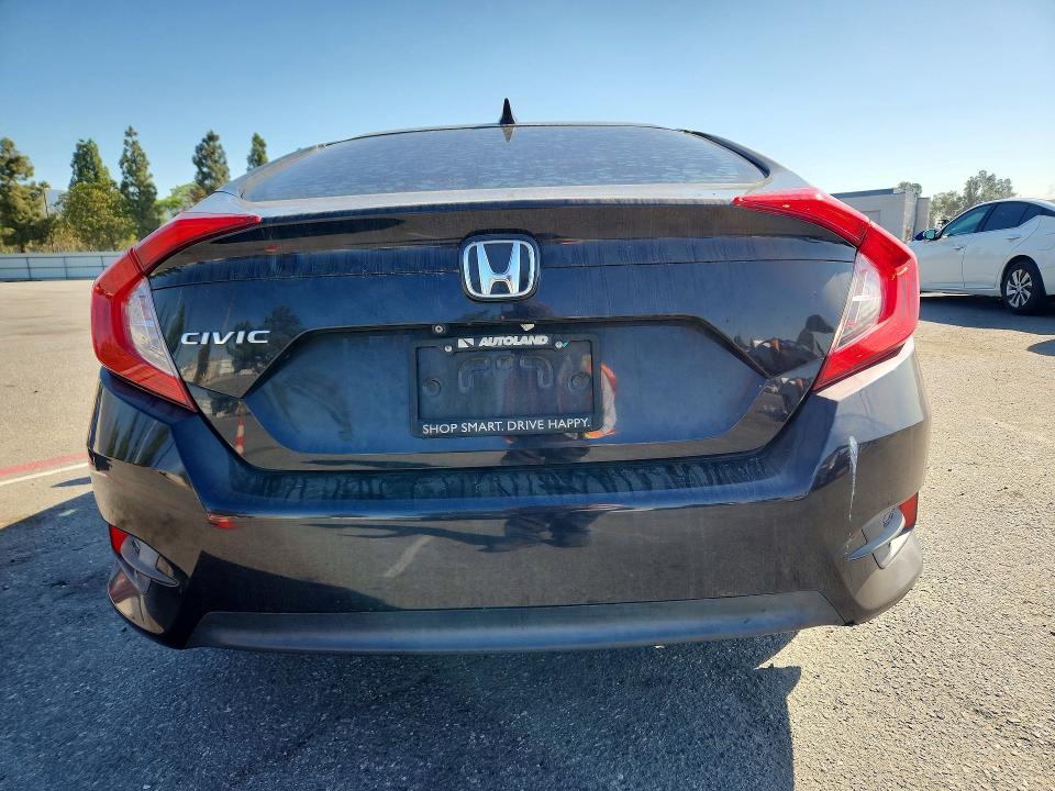 Снимка 6 от търг – 2018 HONDA CIVIC с VIN 2HGFC2F76JH507727