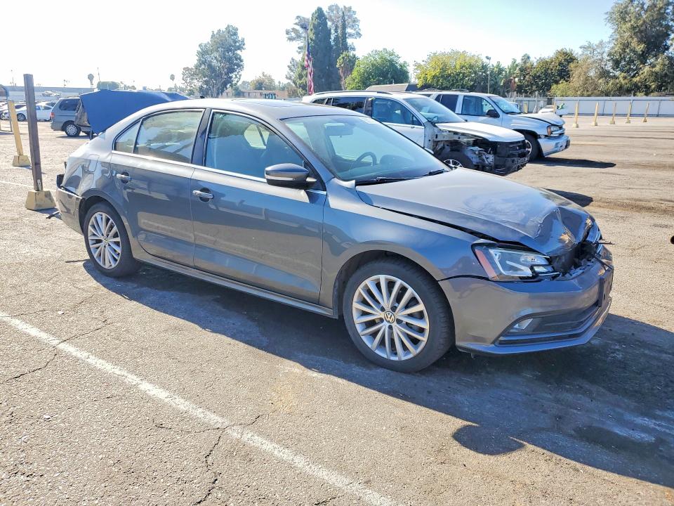 Photo 4 from auction – 2016 VOLKSWAGEN JETTA with VIN 3VWL17AJ3GM393619