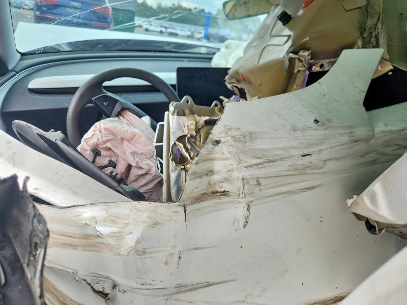 Фото 8 с аукциона – 2025 TESLA MODEL 3 с VIN 5YJ3E1EA0SF932077