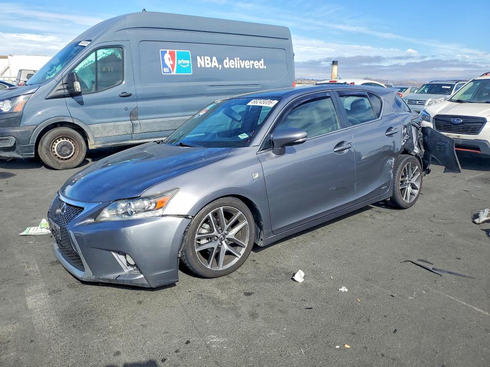LEXUS CT 2015 con VIN JTHKD5BH1F2234110 - Foto de la subasta