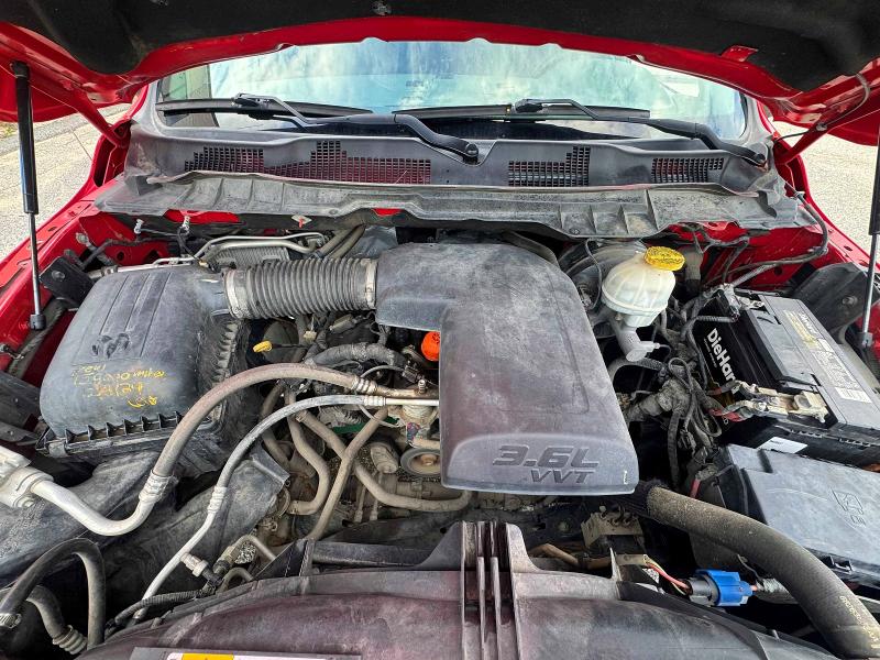 Photo 7 from auction – 2018 RAM 1500 with VIN 1C6RR6FG2JS272406