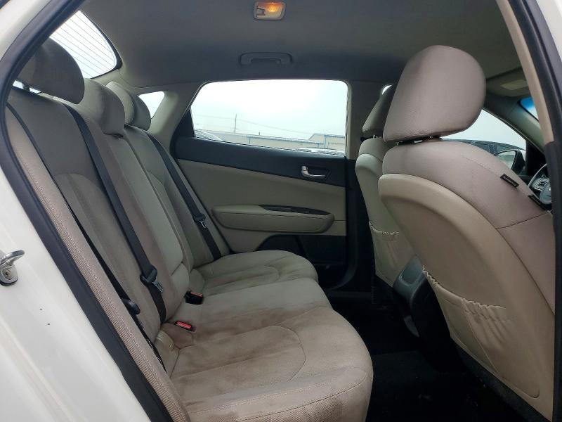 Photo 10 from auction – 2016 KIA OPTIMA with VIN KNAGT4L38G5090415