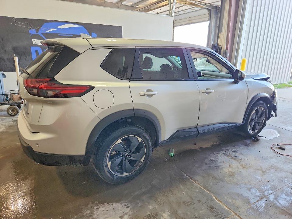 Photo 3 from auction – 2025 NISSAN ROGUE with VIN 5N1BT3BB1SC819841