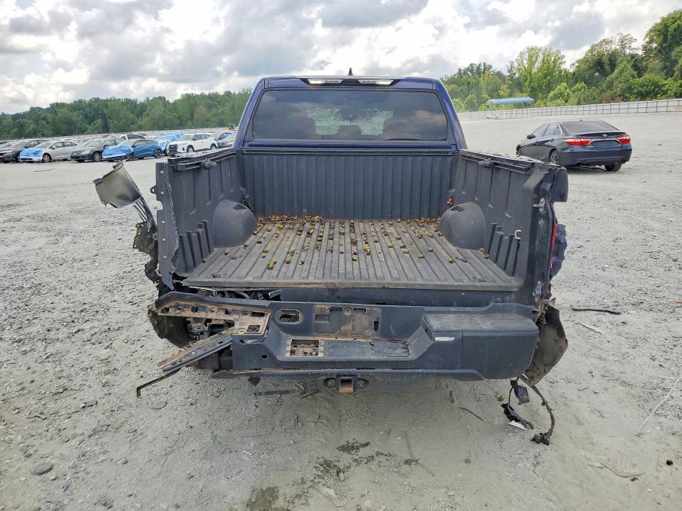 Photo 6 from auction – 2024 TOYOTA TUNDRA with VIN 5TFLA5DB7RX194467
