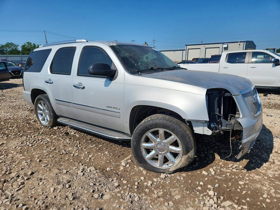 Снимка 4 от търг – 2010 GMC YUKON с VIN 1GKUCEEF1AR122029