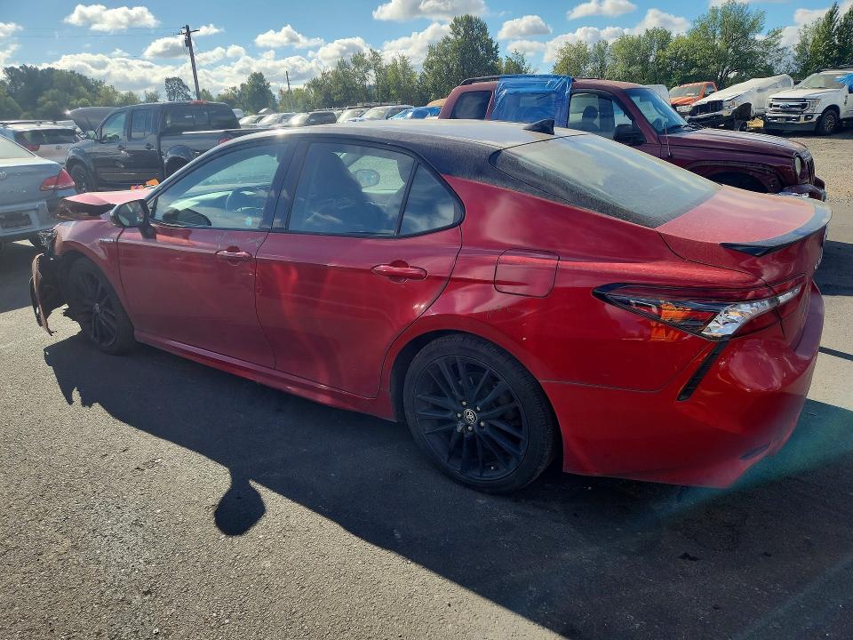 Снимка 2 от търг – 2021 TOYOTA CAMRY с VIN 4T1K31AK1MU020919