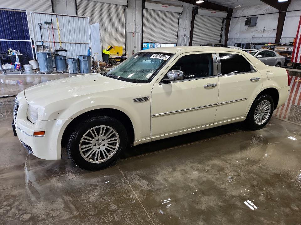 CHRYSLER 300 2010 with VIN 2C3CA5CV4AH209533 - Photo from auction