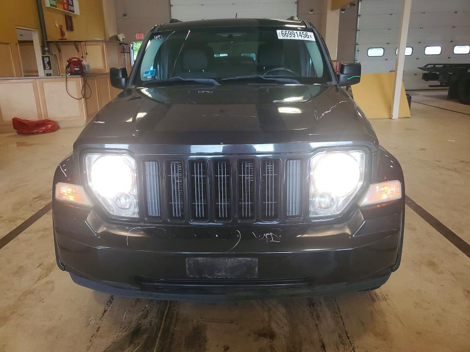 Photo 5 from auction – 2012 JEEP LIBERTY with VIN 1C4PJMAK1CW206349