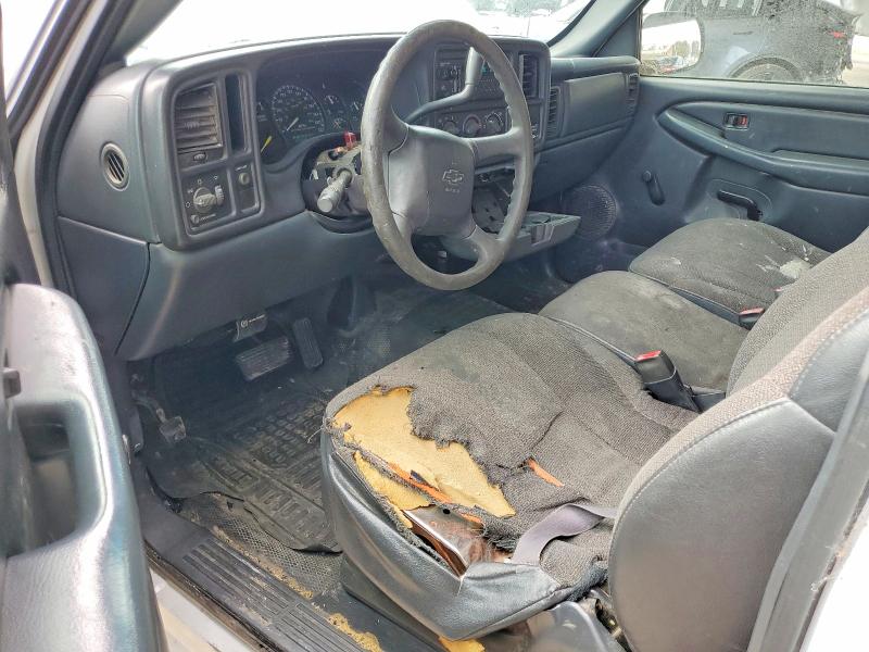 Photo 8 from auction – 2000 CHEVROLET SILVERADO with VIN 1GCGC24U3YZ258244
