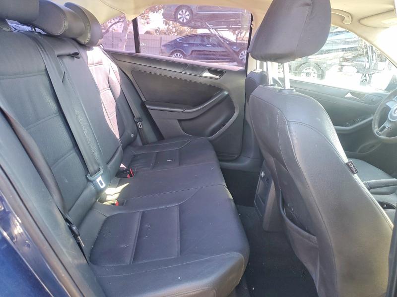 Photo 10 from auction – 2012 VOLKSWAGEN JETTA with VIN 3VWDP7AJ0CM131179