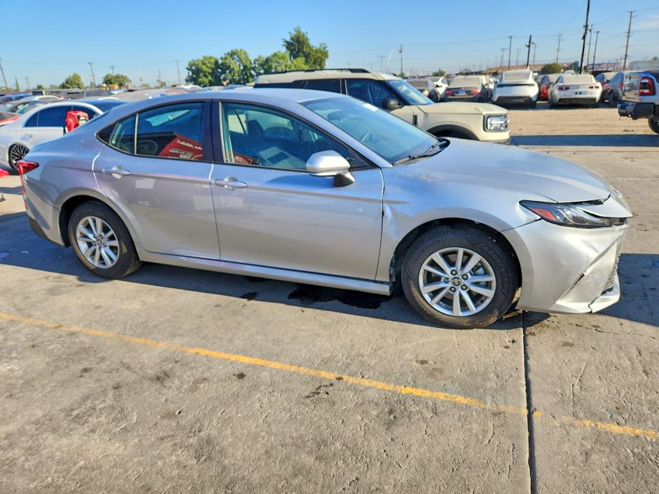 Photo 4 from auction – 2026 TOYOTA CAMRY with VIN 4T1DAACK4TU215438