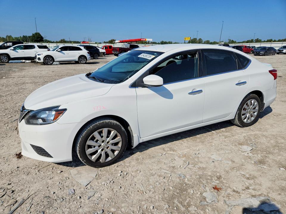NISSAN SENTRA 2017 with VIN 3N1AB7AP6HY237518 - Photo from auction