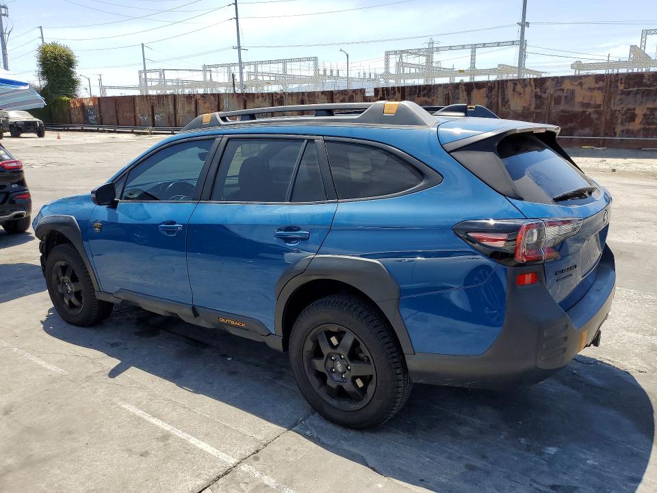 Photo 2 from auction – 2022 SUBARU OUTBACK with VIN 4S4BTGUD1N3167961