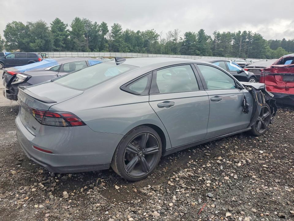 Снимка 3 от търг – 2025 HONDA ACCORD с VIN 1HGCY2F7XSA080511