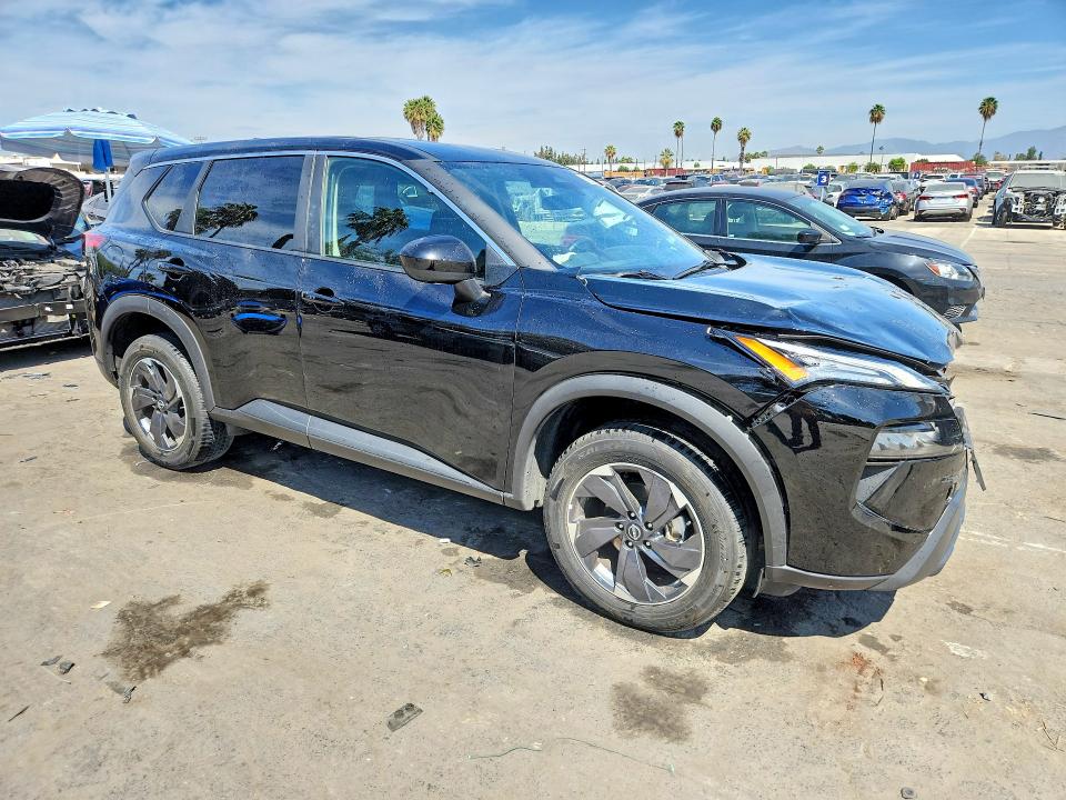 Photo 4 from auction – 2025 NISSAN ROGUE with VIN 5N1BT3BA8SC836126